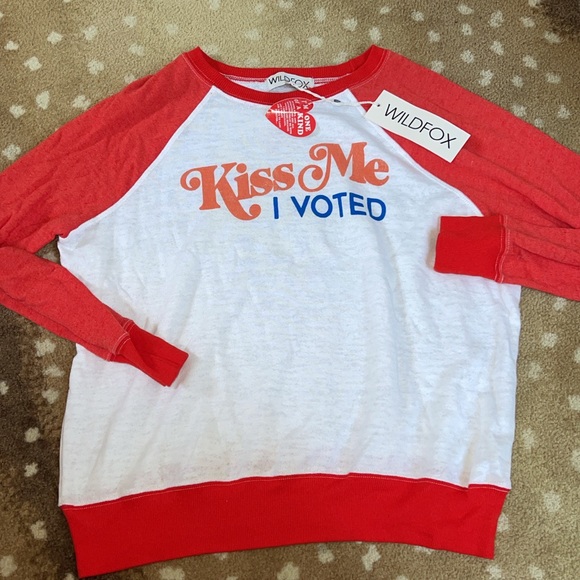 new wildfox voted vote sweatshirt - Picture 1 of 2